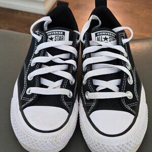 Boy's Size Youth 4 Converse All Star Shoes